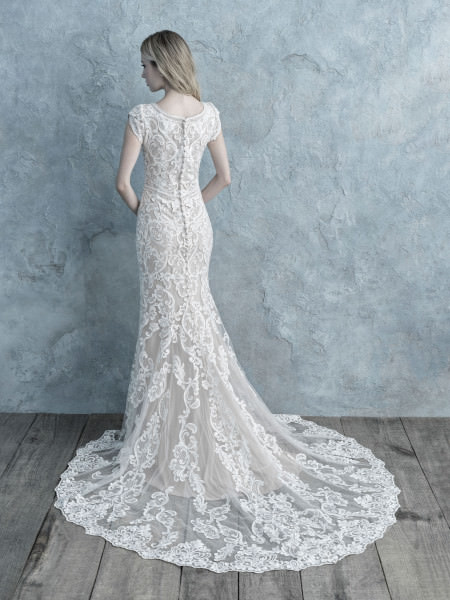 Allure Bridals M623 Wedding Dress