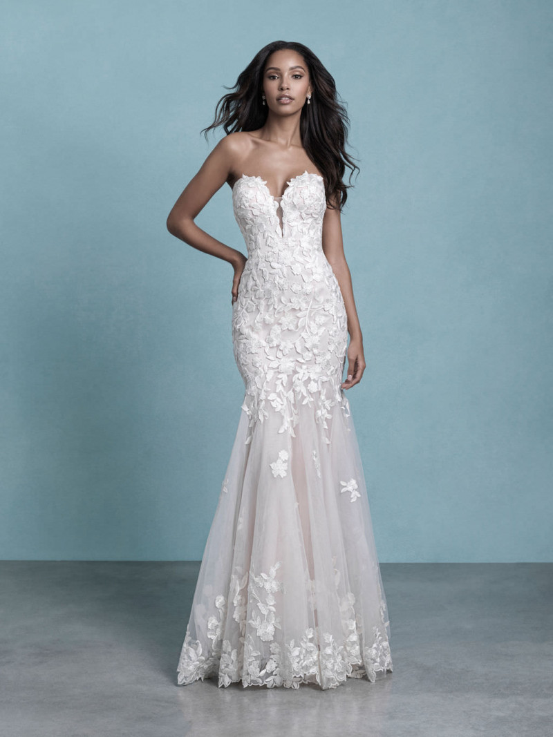 Allure Bridals 9762 Wedding Dress