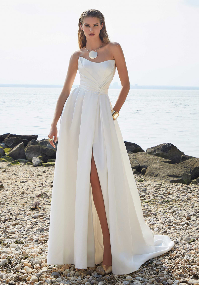 High-end Off Shoulder Sparkle Wedding Dresses Fashion Vintage Big Trai –  SERENE HILL